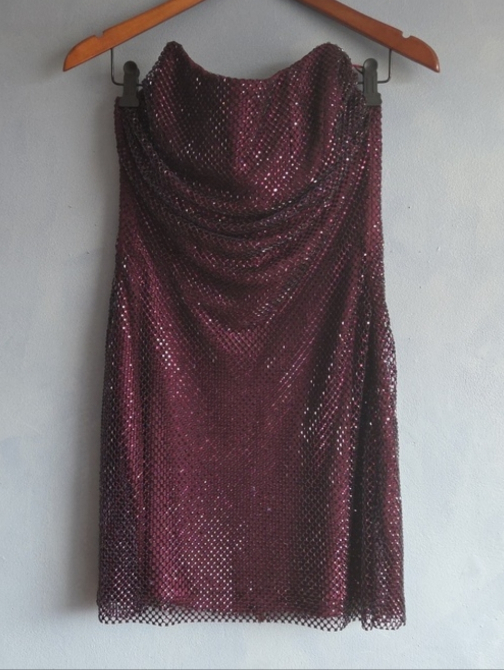 ZARA COLLECTION DIAMOND MESH BURGUNDY MINI DRESS, SIZE SMALL, NEW